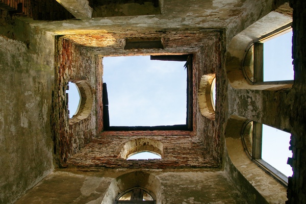 Pauliankos dvaro kairysis bokštas